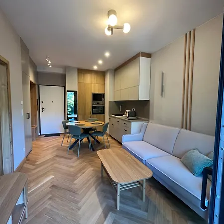 Apartment Prime Gaja - Balcony And Park View, 10 Minutes To The Beach, Free Parking *