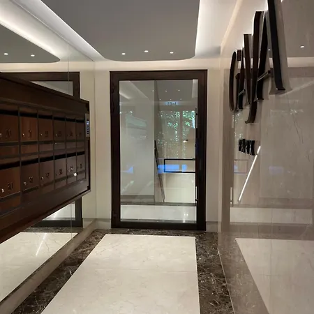 Prime Gaja - Balcony And Park View, 10 Minutes To The Beach, Free Parking